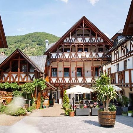 Hotel Weinhaus Lenz Briedern Exterior foto